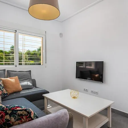 Fint Hus Newly Built House In Punta Prima/torrevieja Apartment