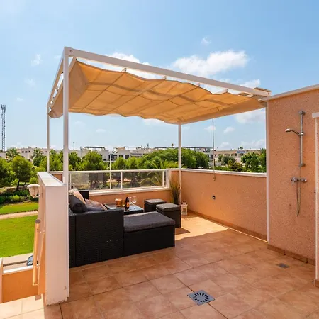 Fint Hus Newly Built House In Punta Prima/torrevieja